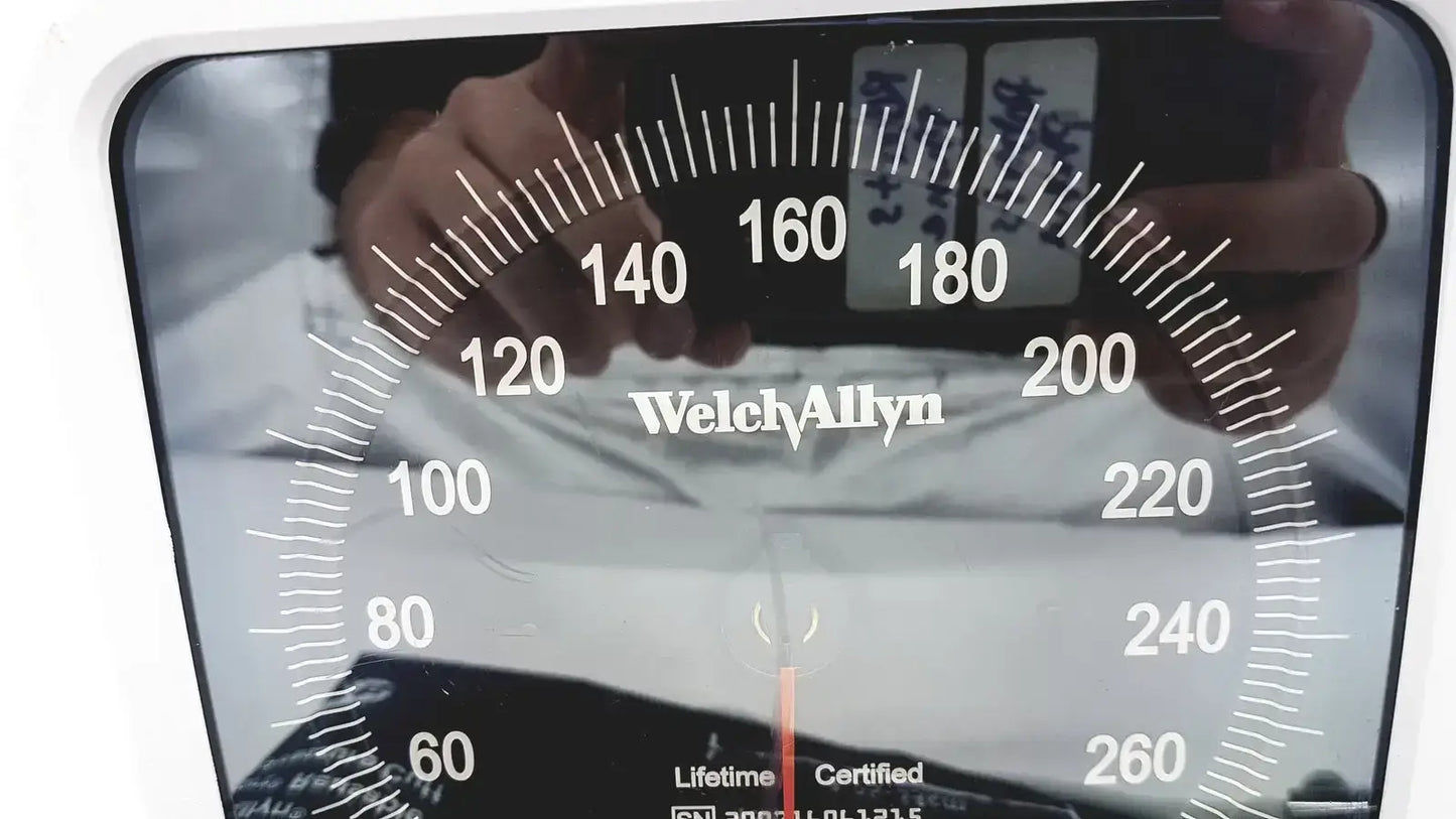 Hillrom / Welch Allyn 200716061215 Wall Gauge Aneroid Sphygmomanometer With Cuff Sphygmomanometer, second-hand product photo 10