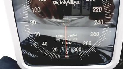 Hillrom / Welch Allyn 200716061215 Wall Gauge Aneroid Sphygmomanometer With Cuff Sphygmomanometer, second-hand product photo 11