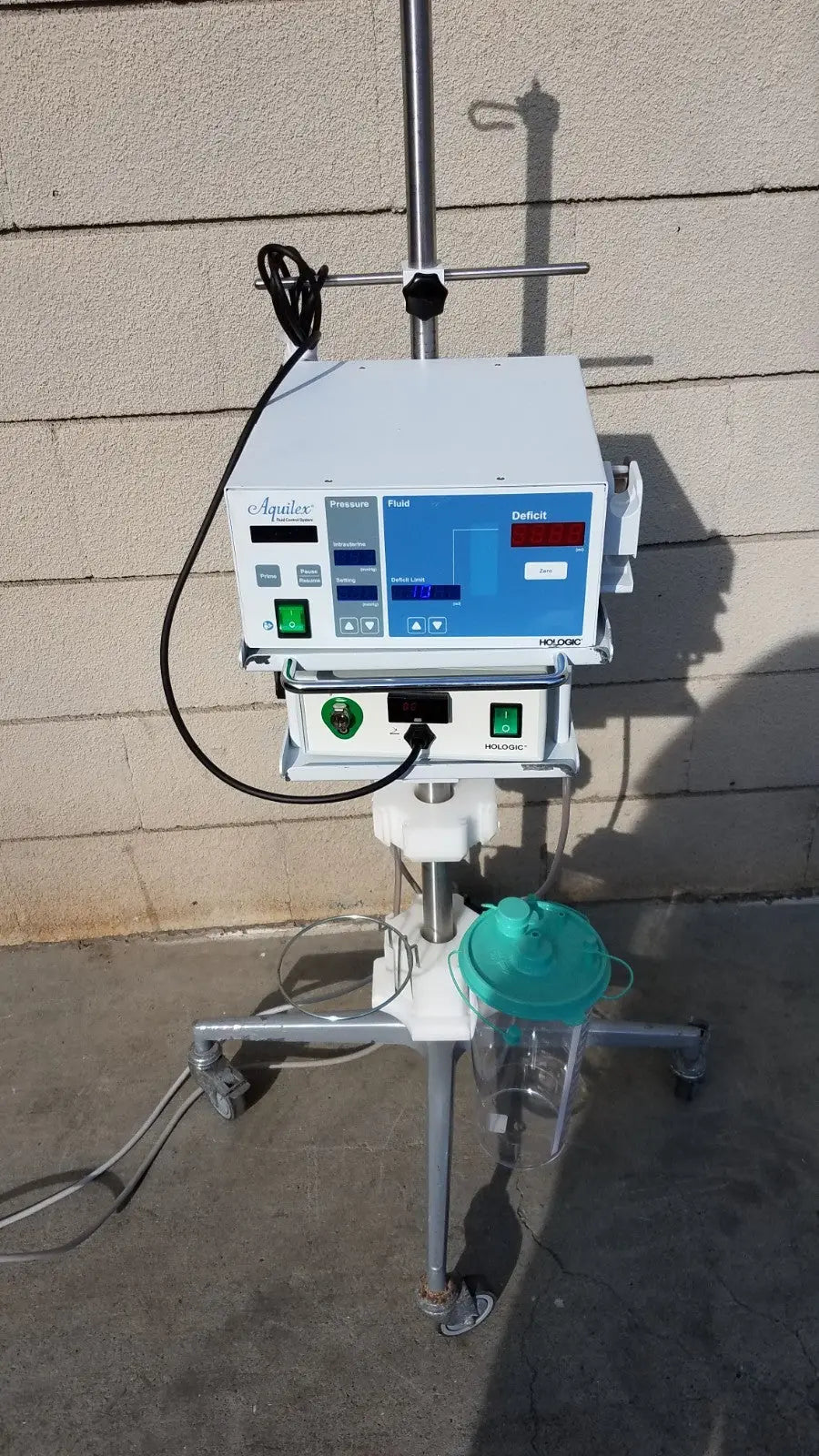 Reuse Medical Hologic AQL-100P Aquilex Fluid Management System w/ Myosure Console Other Medical & Lab Equipment, second-hand product photo 1
