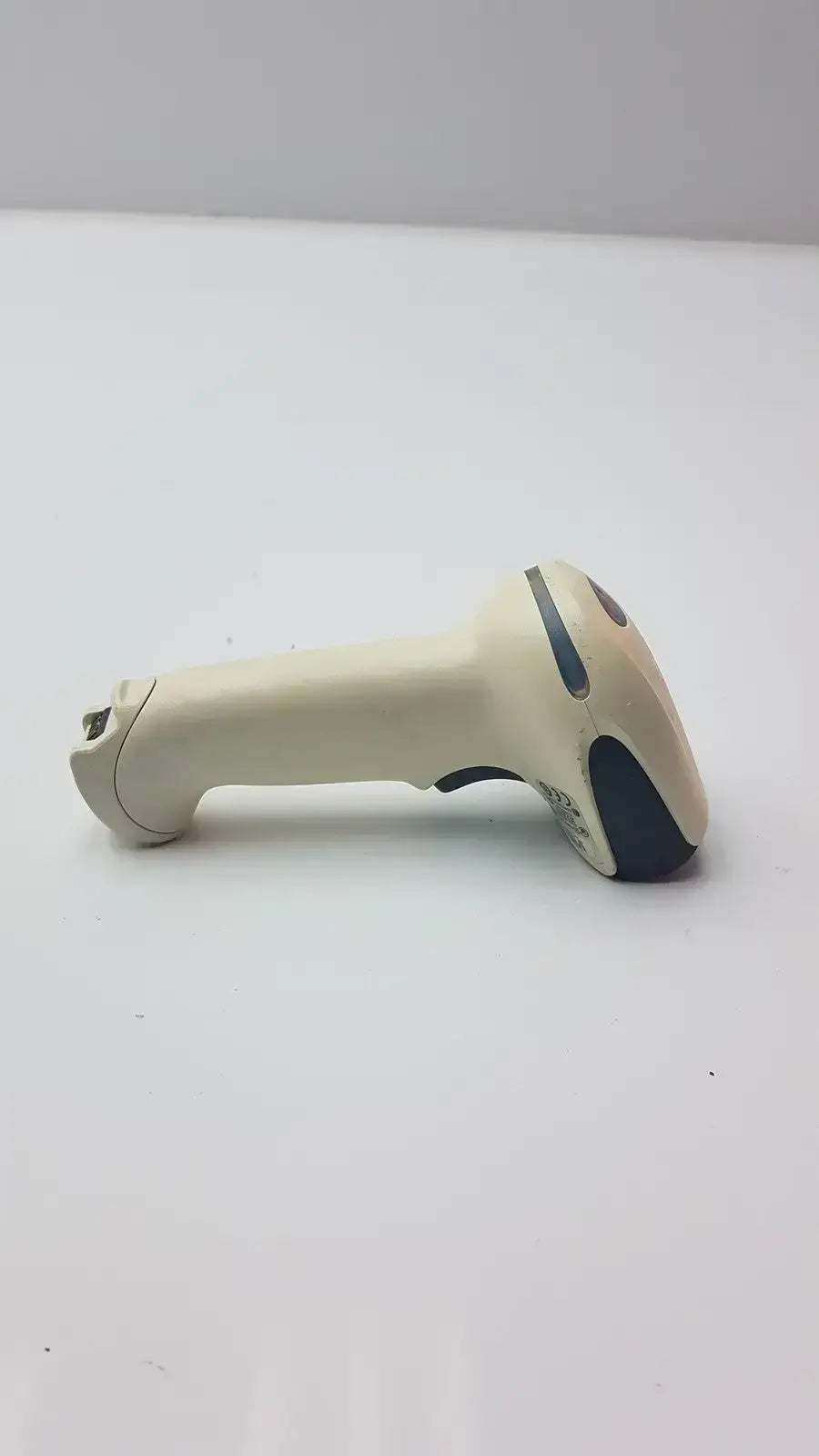 Honeywell 1902 Handheld Wireless Barcode Scanner Barcode Scanner, second-hand product photo 7