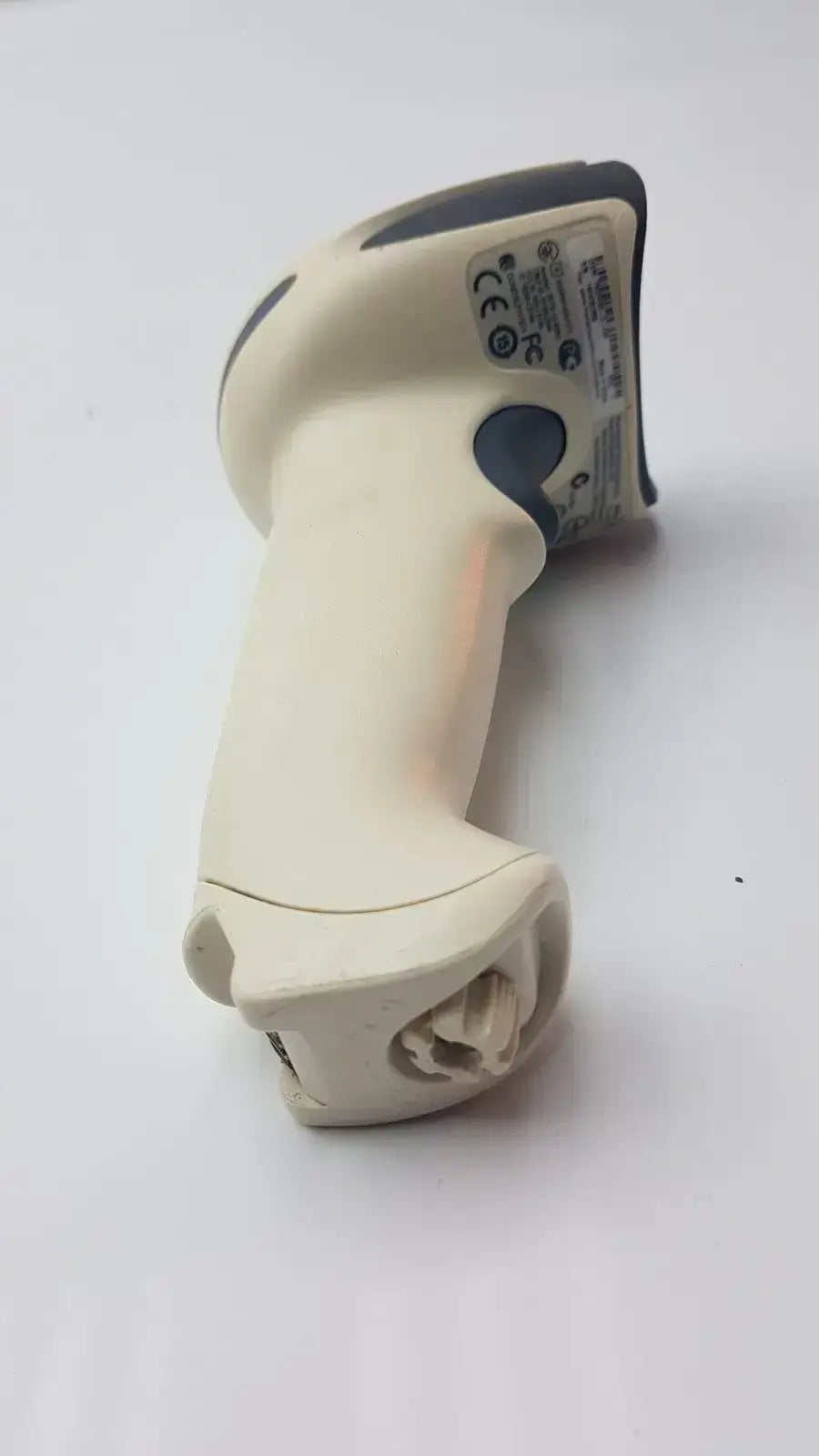 Honeywell 1902 Handheld Wireless Barcode Scanner Barcode Scanner, second-hand product photo 1