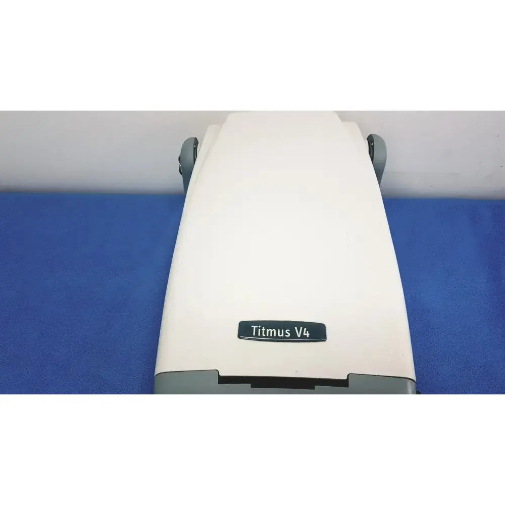 Honeywell Titmus V4 Vision Screener Eye Exam Tester Clinical Occupational Health Vision Screener, second-hand product photo 1