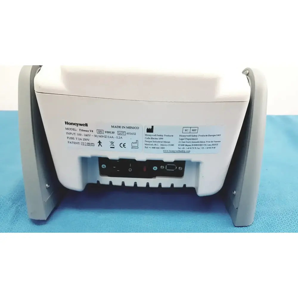 Honeywell Titmus V4 Vision Screener Eye Exam Tester Clinical Occupational Health Vision Screener, second-hand product photo 4