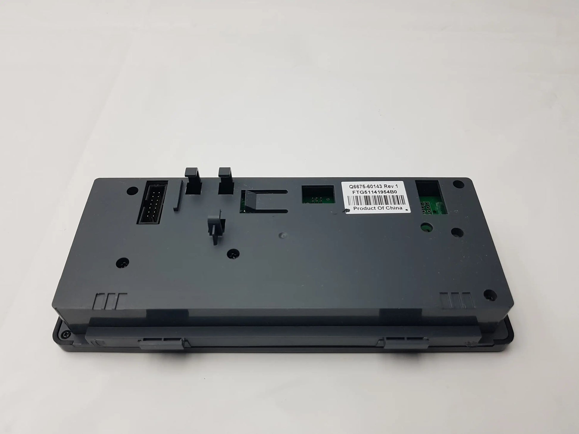 Black plastic hp q6675-60143 laptop base with integrated ports and barcode label compatible hp designjet control panel