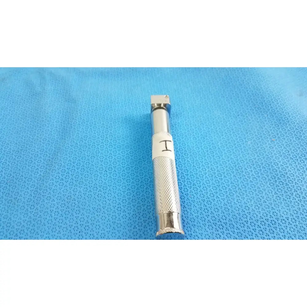 Reuse Medical Hull F R Fiber Optic Laryngoscope Handle Laryngoscopes, second-hand product photo 1