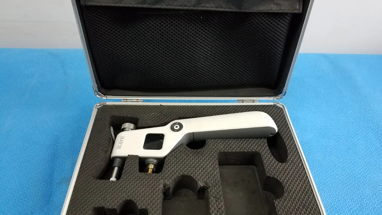 Reuse Medical Icare IC-100 Handheld Tonometer Probes Autorefractors, Keratometers & Tonometers, second-hand product photo 1