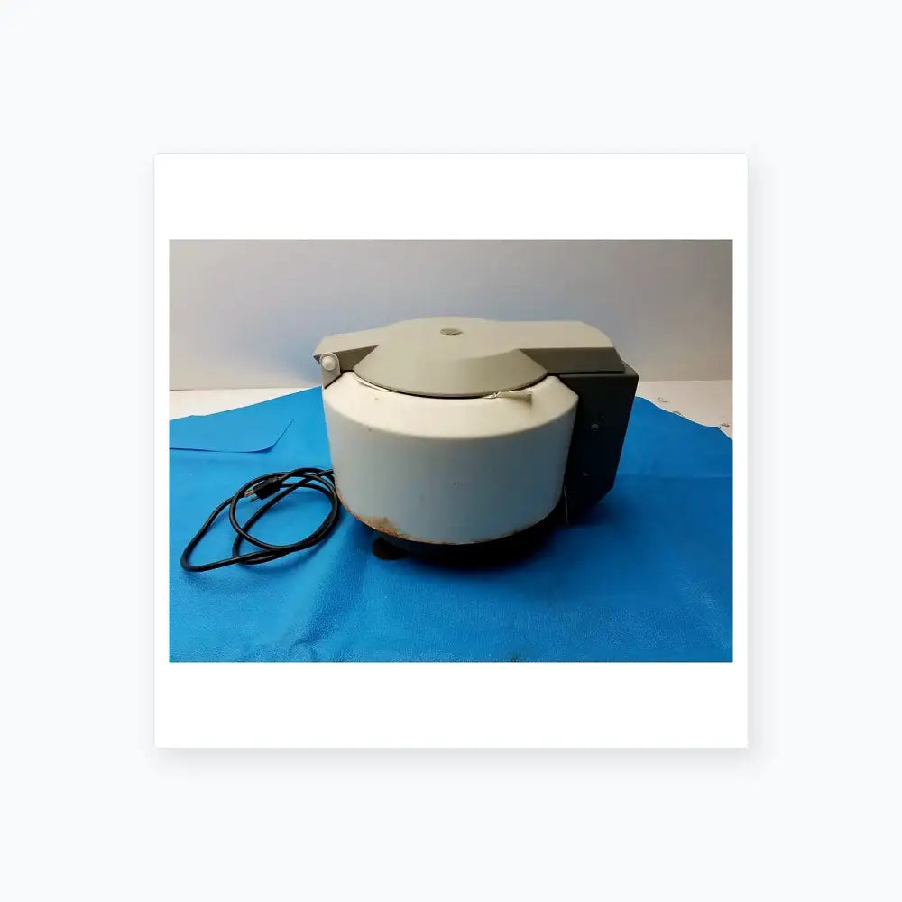IEC Centra CL2 Benchtop Centrifuge Benchtop Centrifuge, second-hand product photo 6