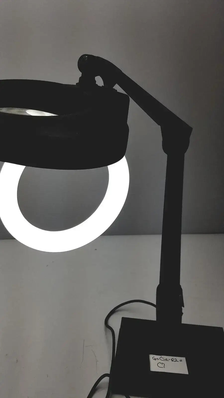 Unbranded Illuminated Desk Base Bubble Table Lamp in Working Condition Desk Lamp, second-hand product photo 5