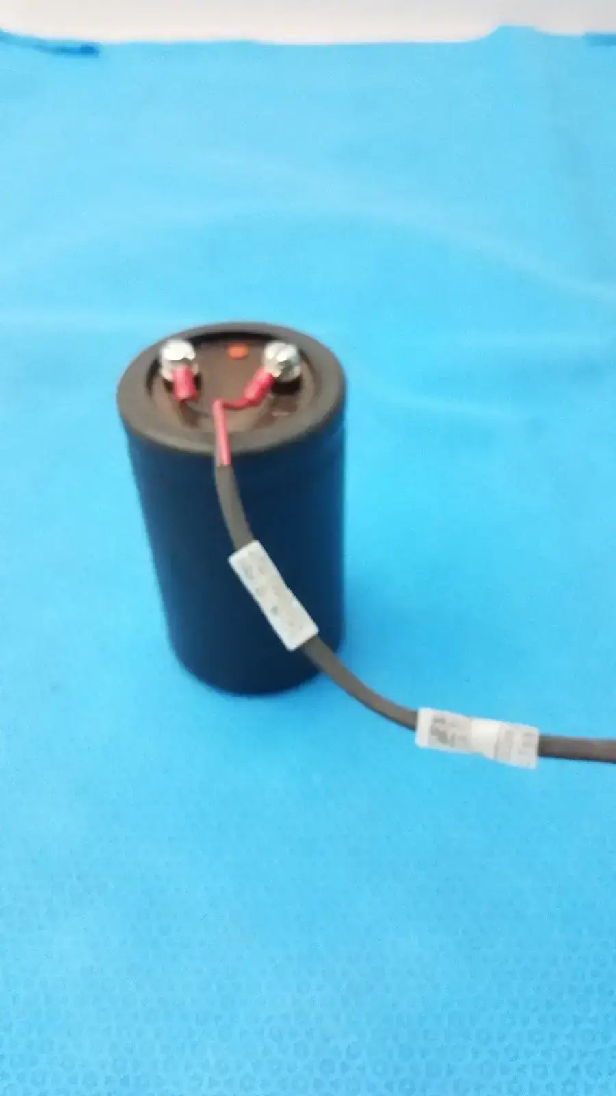 Generic Industrial Capacitor 40VDC for Power Supply Motor Start Audio Electronics Use Capacitor, second-hand product photo 2