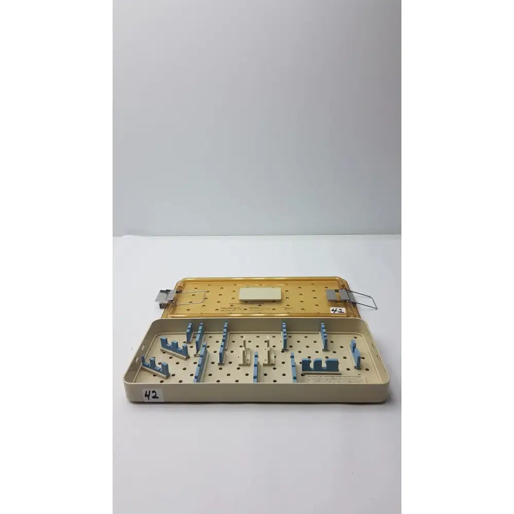Reuse Medical Innovasive Contack/EZ Shoulder Stabilization System Empty Tray Sterilization Trays & Cases, second-hand product photo 1