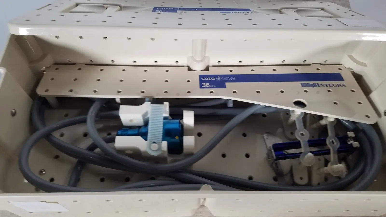 Reuse Medical Integra Cusa Excel 36 Khz Clarity Handpiece Ultrasonic Surgical System Surgical & Orthopedic Instruments, second-hand product photo 1