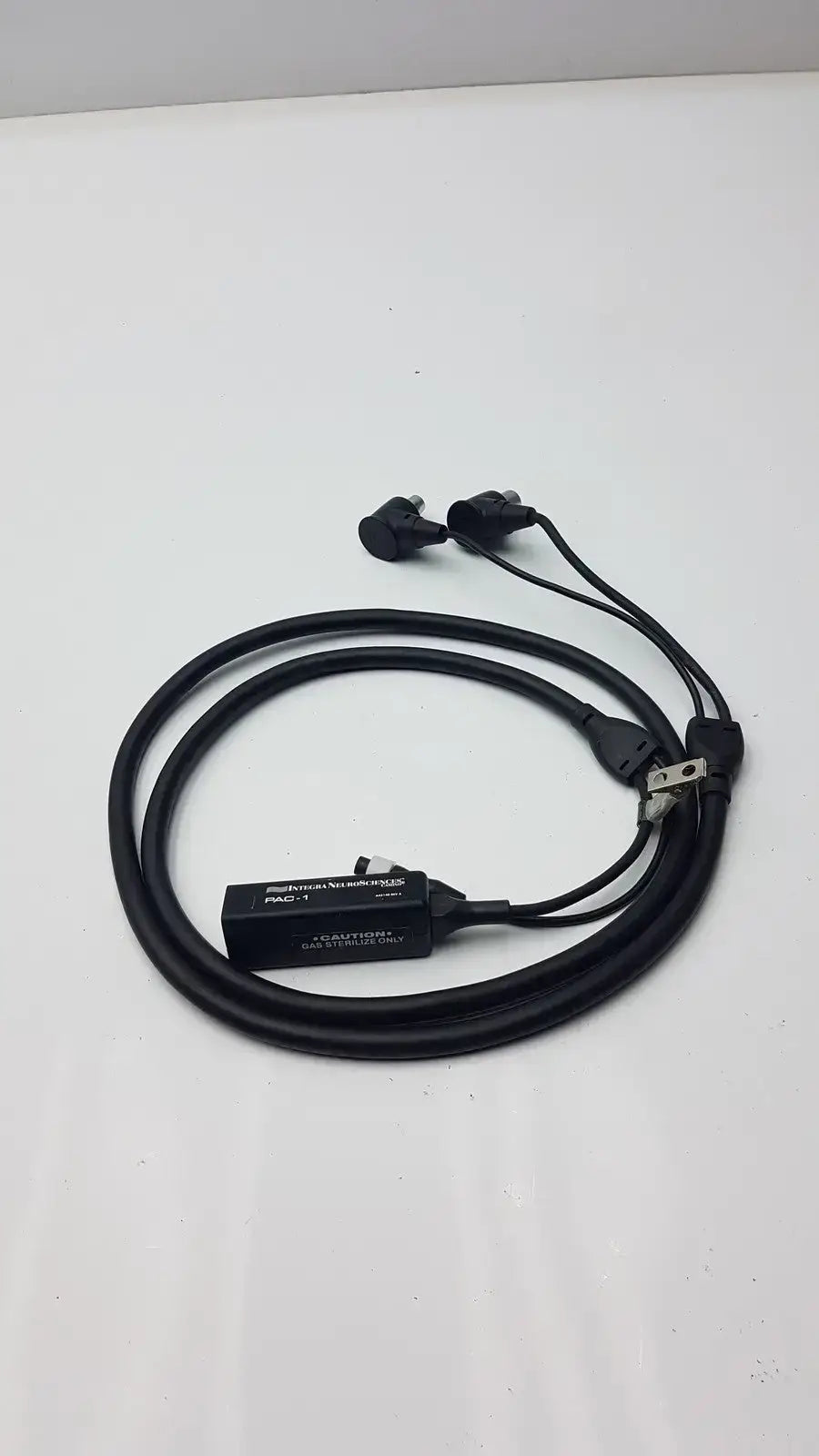 Integra Neuro Sciences Camino PAC-1 Cable, A45140 Rev A Medical Cable, second-hand product photo 1