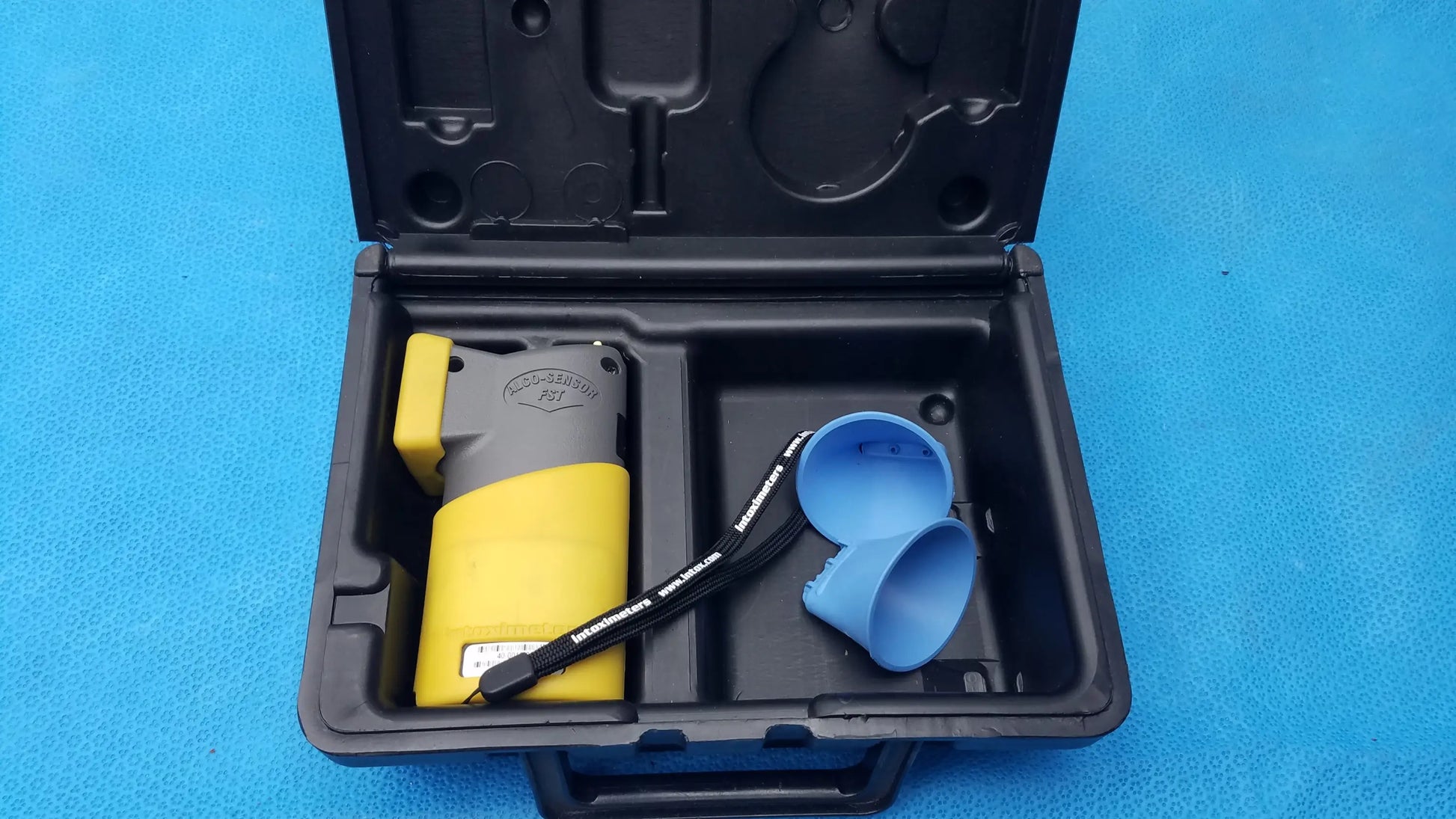 Intoximeters Alco-Sensor FST Portable Handheld Alcohol Test Breathalyzer With Case Portable Handheld Alcohol Test Breathalyzer, second-hand product photo 17
