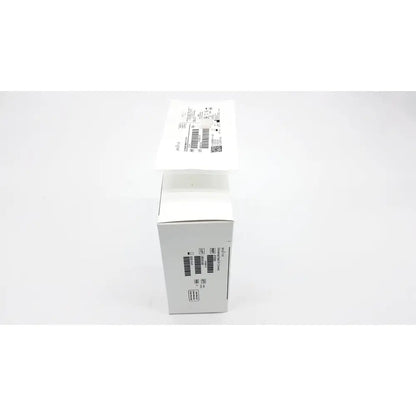 White rectangular cardboard box with barcode labels and product details of intuitive da vinci xi universal seal 5-12mm ref 470500