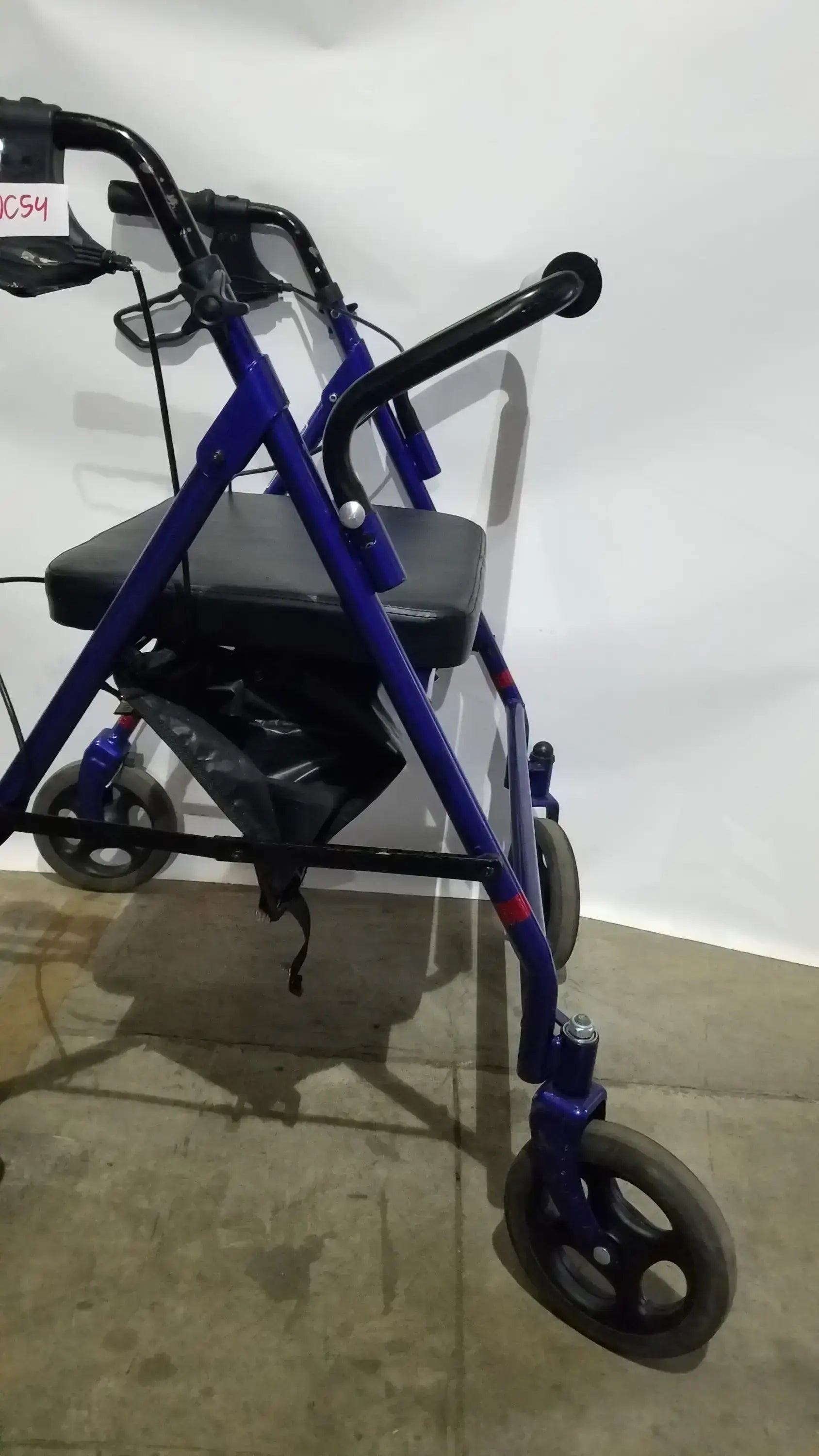 Reuse Medical Equipment Invacare 4-Wheel Rollator Walker with Seat Walkers, second-hand product photo 4