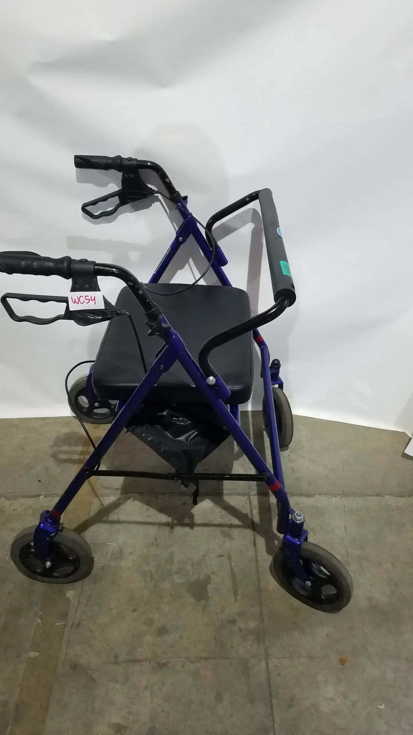 Reuse Medical Equipment Invacare 4-Wheel Rollator Walker with Seat Walkers, second-hand product photo 5