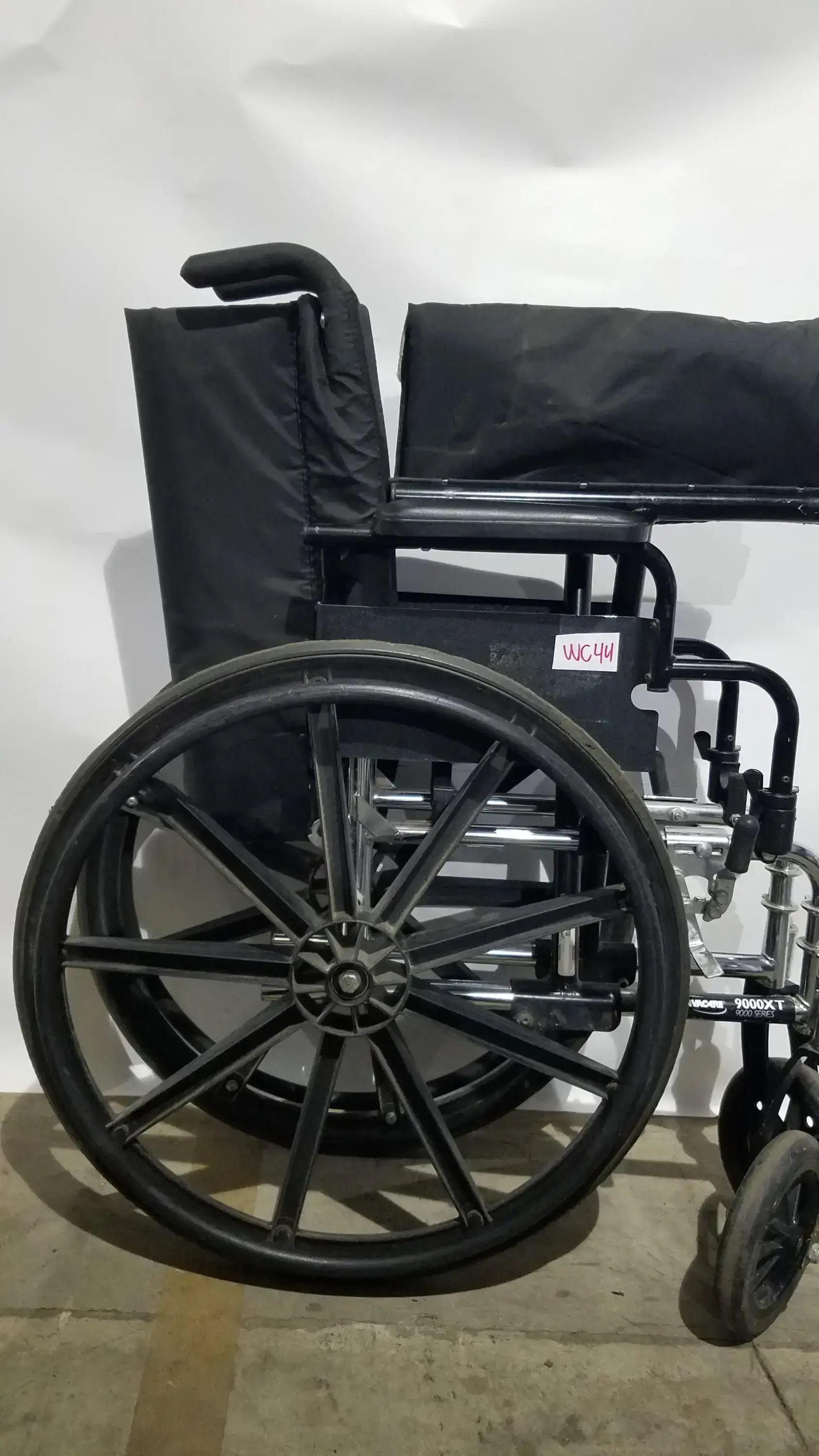 Reuse Medical Equipment Invacare 9000 XT Manual Wheelchair Folding Heavy Duty Mobility Medical Chair Wheelchairs, second-hand product photo 24