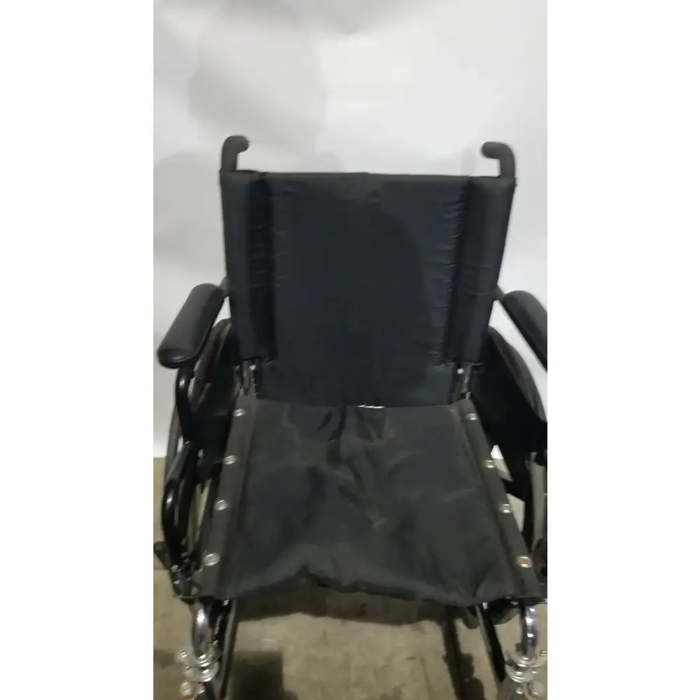 Reuse Medical Equipment Invacare 9000 XT Manual Wheelchair Folding Heavy Duty Mobility Medical Chair Wheelchairs, second-hand product photo 18