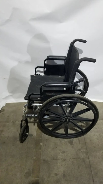Reuse Medical Equipment Invacare 9000 XT Manual Wheelchair Folding Heavy Duty Mobility Medical Chair Wheelchairs, second-hand product photo 11