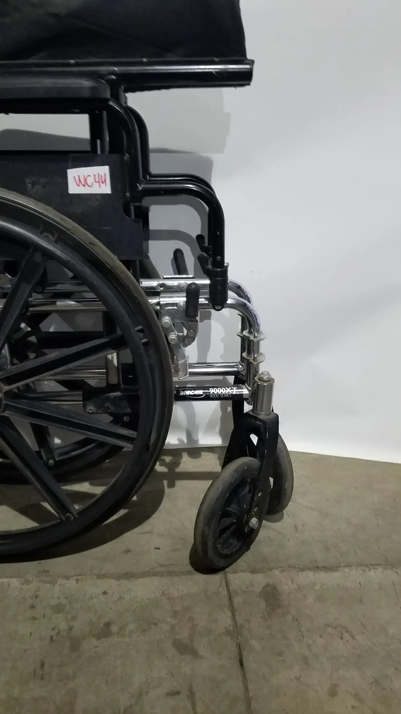Reuse Medical Equipment Invacare 9000 XT Manual Wheelchair Folding Heavy Duty Mobility Medical Chair Wheelchairs, second-hand product photo 22