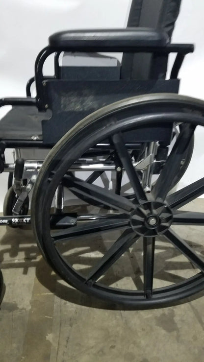 Reuse Medical Equipment Invacare 9000 XT Manual Wheelchair Folding Heavy Duty Mobility Medical Chair Wheelchairs, second-hand product photo 9
