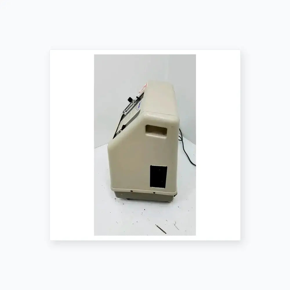 Invacare Concentrrator Oxygen Concentrator, second-hand product photo 3