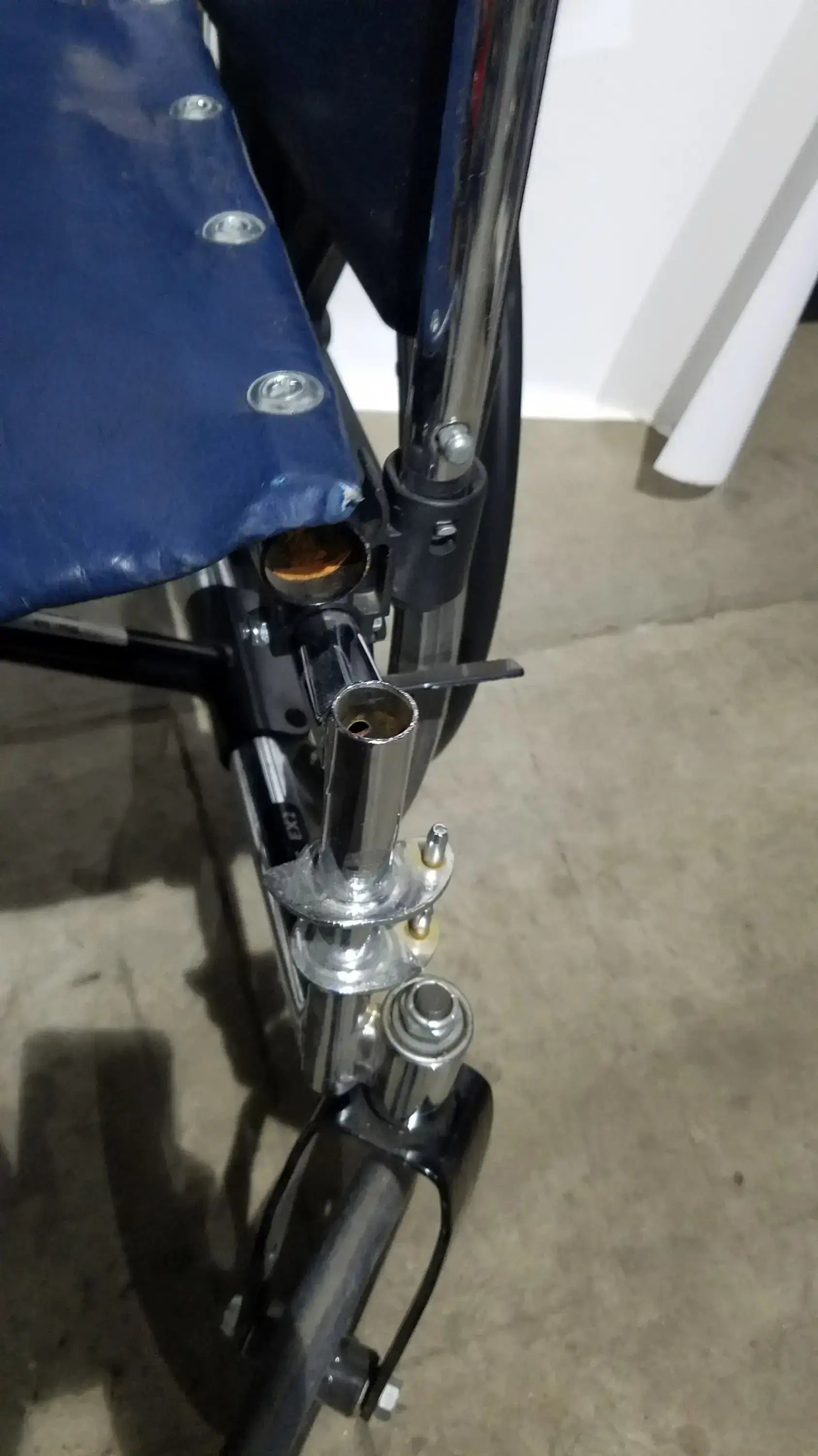 Reuse Medical Equipment Invacare Tracer EX2 Folding Manual Wheelchair Wheelchairs, second-hand product photo 16