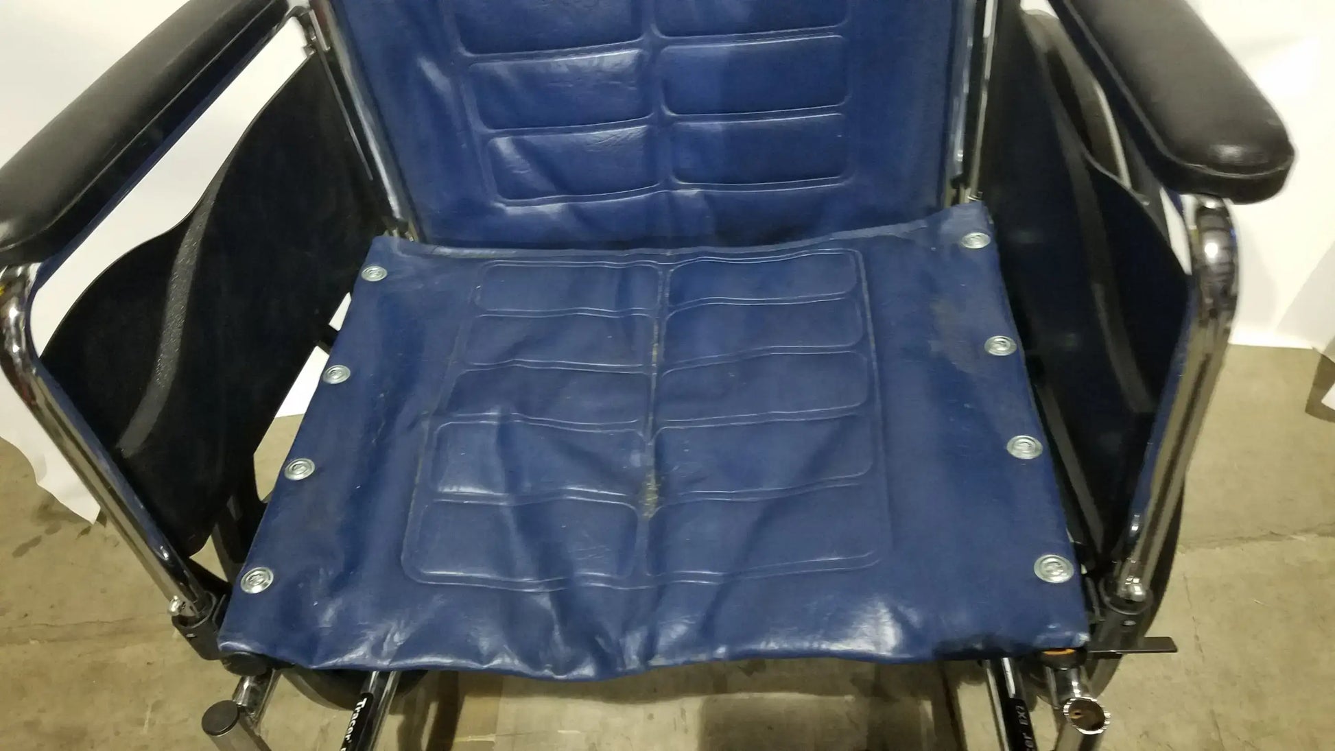 Reuse Medical Equipment Invacare Tracer EX2 Folding Manual Wheelchair Wheelchairs, second-hand product photo 22
