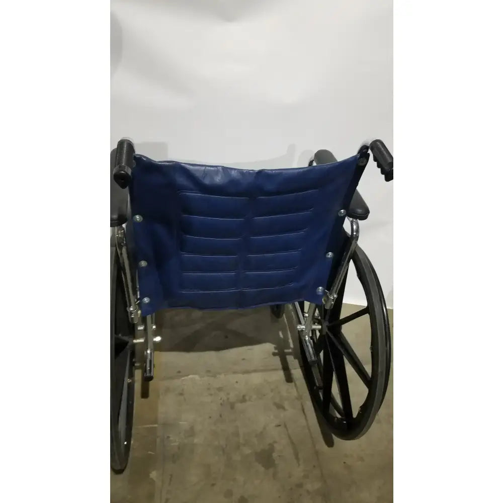 Reuse Medical Equipment Invacare Tracer EX2 Folding Manual Wheelchair Wheelchairs, second-hand product photo 4