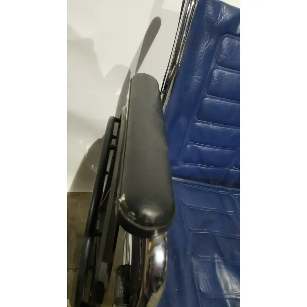 Reuse Medical Equipment Invacare Tracer EX2 Folding Manual Wheelchair Wheelchairs, second-hand product photo 19