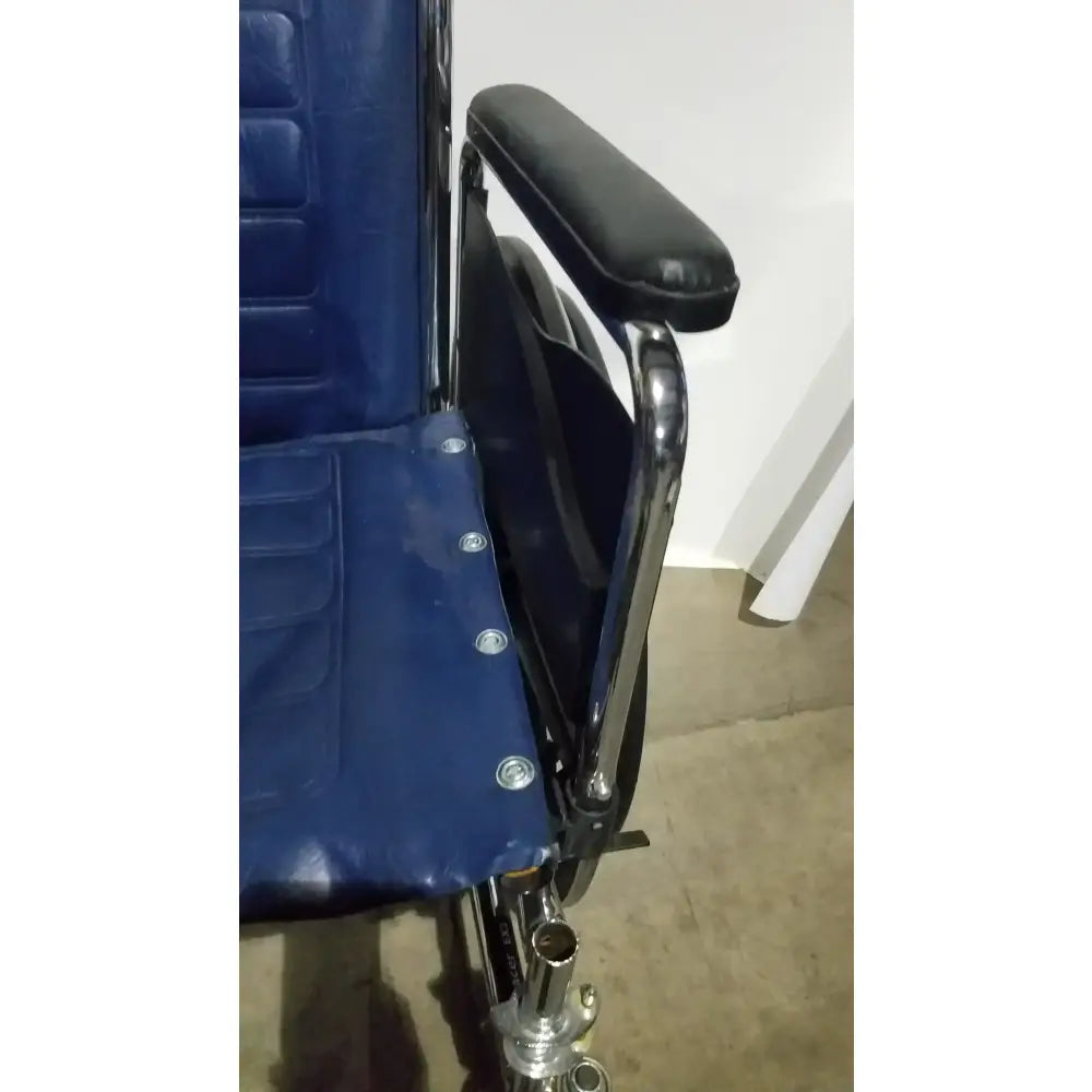 Reuse Medical Equipment Invacare Tracer EX2 Folding Manual Wheelchair Wheelchairs, second-hand product photo 15