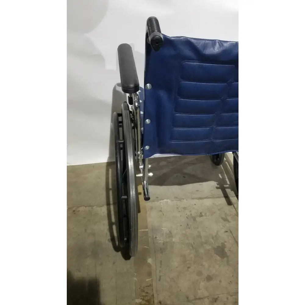Reuse Medical Equipment Invacare Tracer EX2 Folding Manual Wheelchair Wheelchairs, second-hand product photo 5