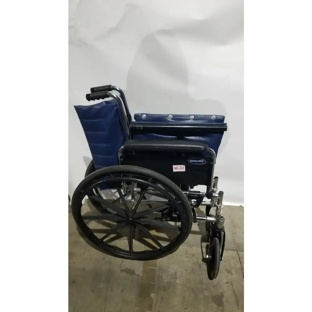 Reuse Medical Equipment Invacare Tracer EX2 Folding Manual Wheelchair Wheelchairs, second-hand product photo 1