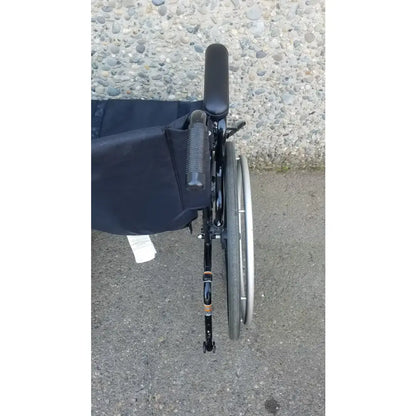 Reuse Medical Equipment Invacare Tracer SX5 Black Wheelchair Armrests Wheelchairs, second-hand product photo 2