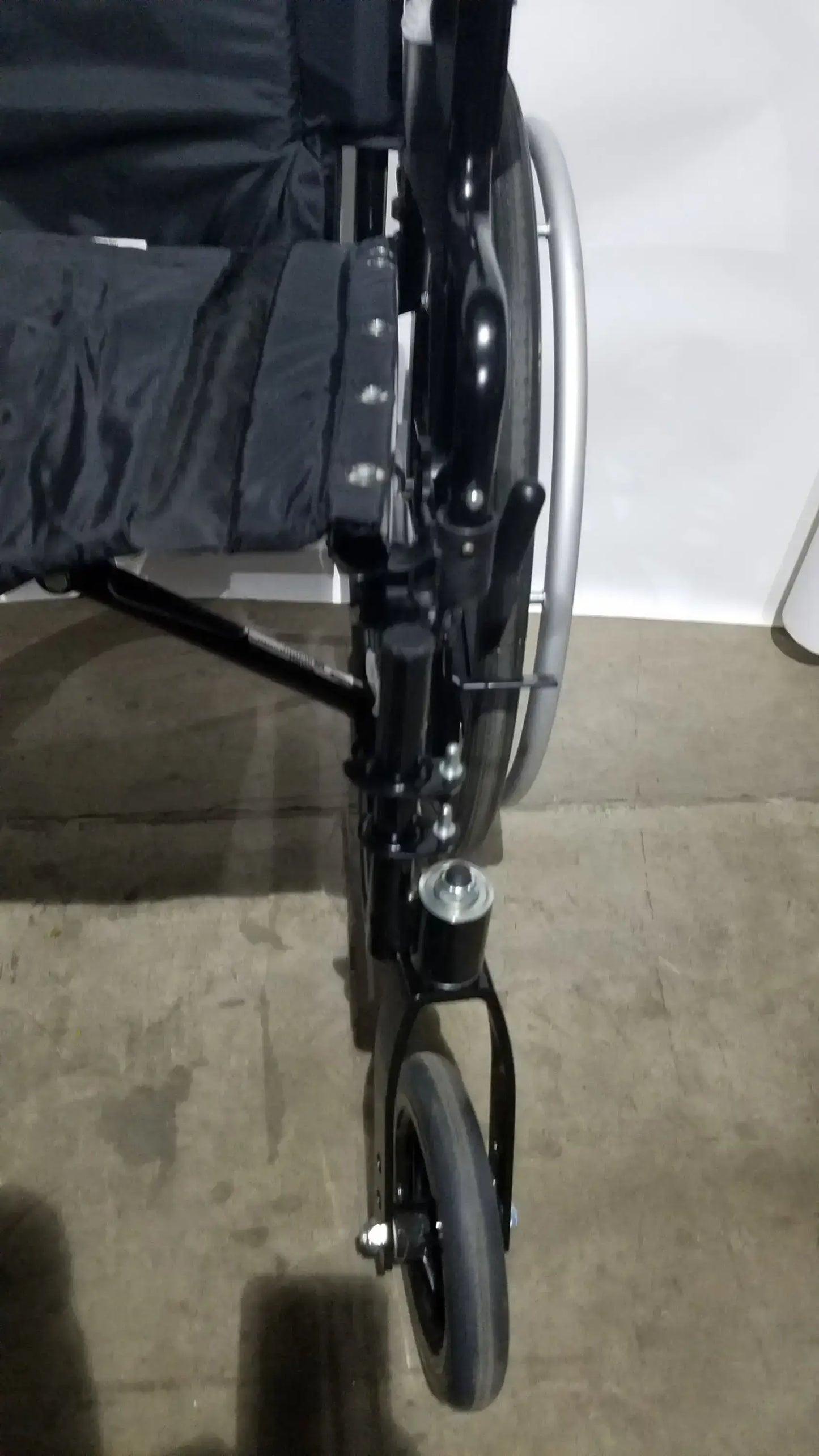 Reuse Medical Equipment Invacare Tracer SX5 Folding Wheelchair – Black Finish with Padded Arm Supports Wheelchairs, second-hand product photo 14