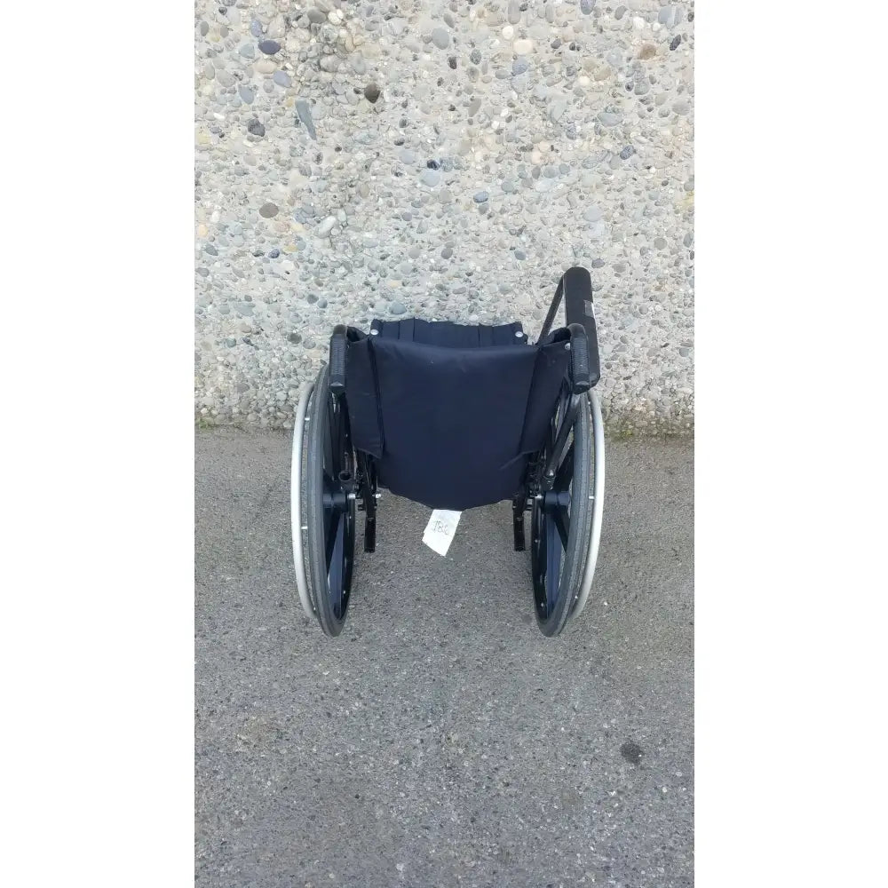 Reuse Medical Equipment Invacare Tracer SX5 Heavy-Duty Black Wheelchair with Fixed Arm Rests Wheelchairs, second-hand product photo 6