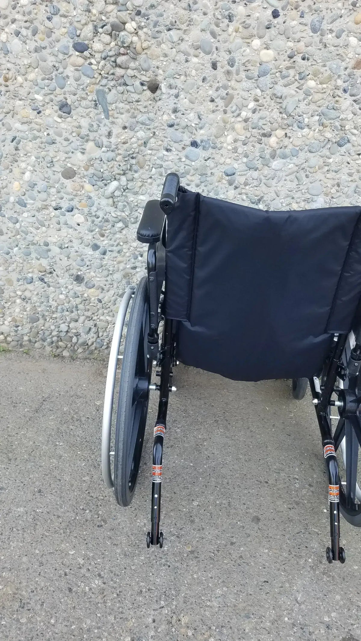 Reuse Medical Equipment Invacare Tracer SX5 Wheelchair Arm Rest Black Wheelchair, second-hand product photo 3