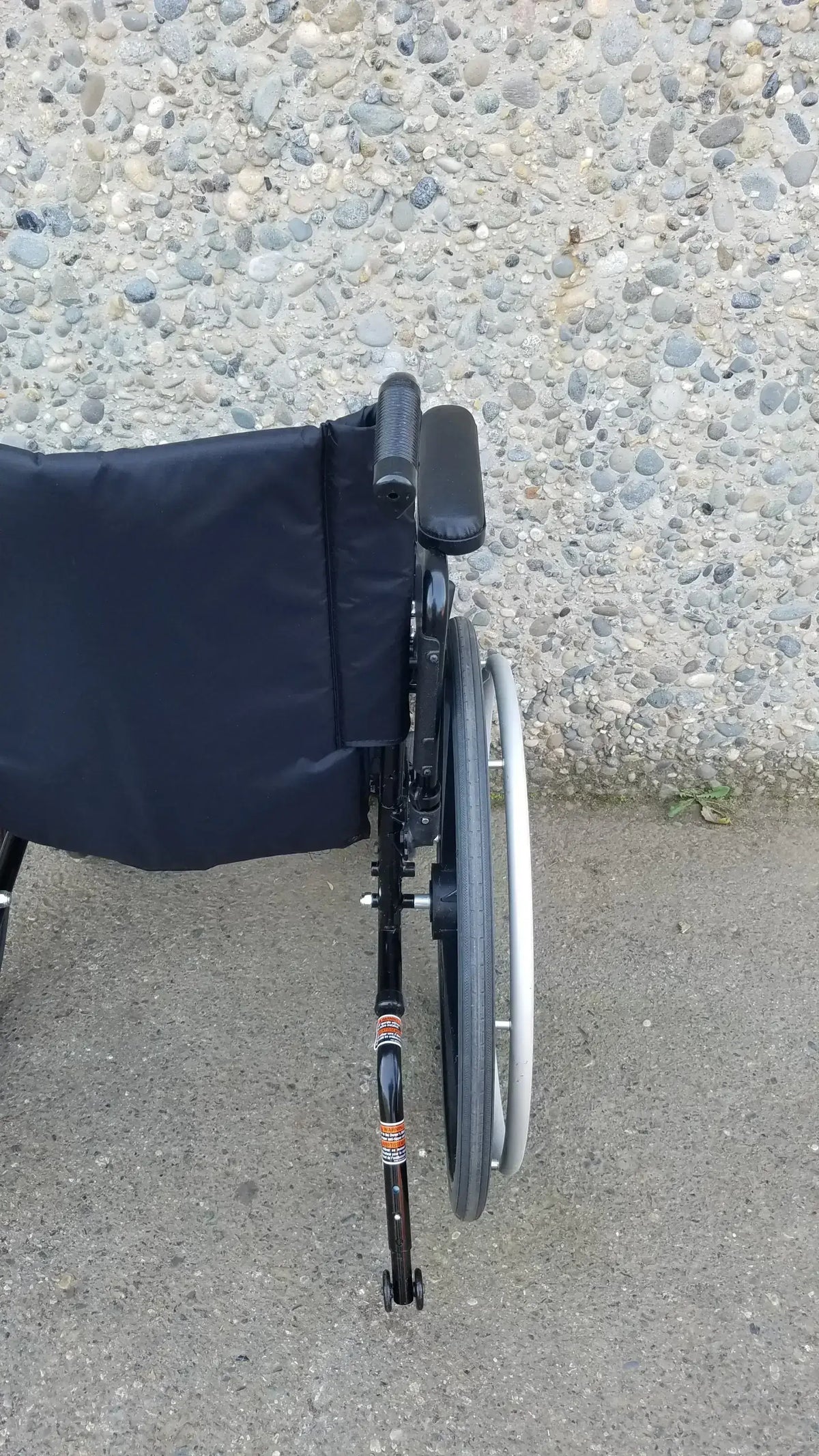 Reuse Medical Equipment Invacare Tracer SX5 Wheelchair Arm Rest Black Wheelchair, second-hand product photo 2