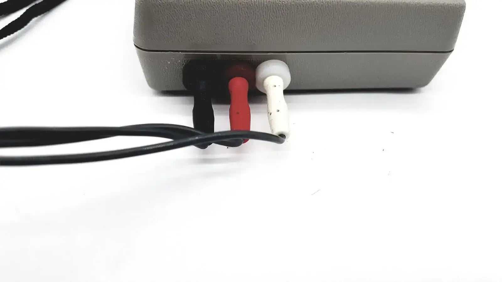 Invivo Research P/N 9392 ECG Electrode Impedance Meter ECG Electrode Impedance Meter, second-hand product photo 8