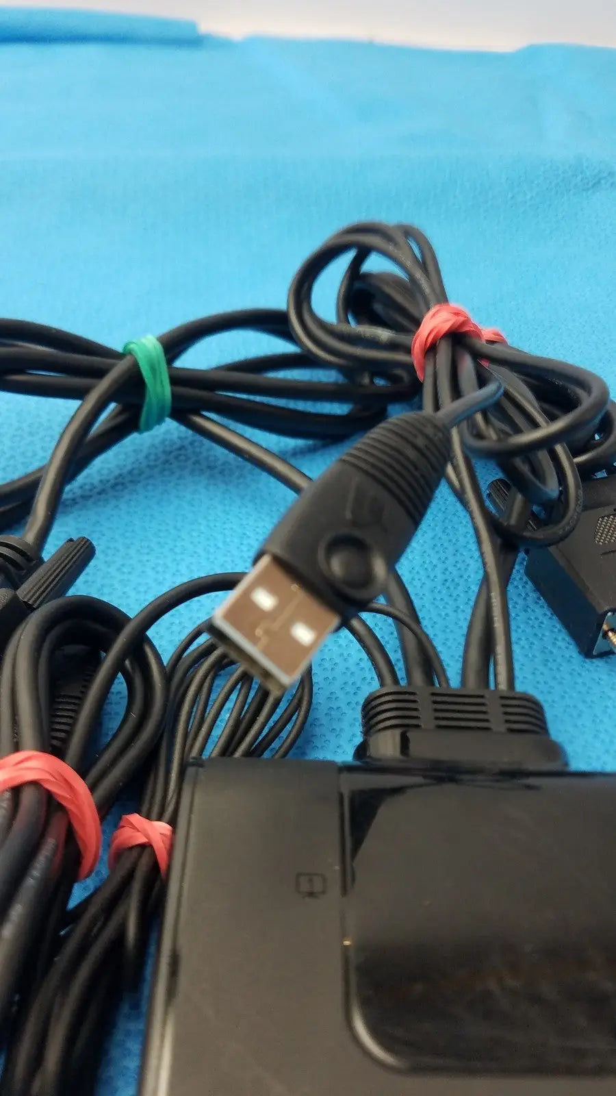 Iogear Computer Kit with Cables Computer Accessories, second-hand product photo 5