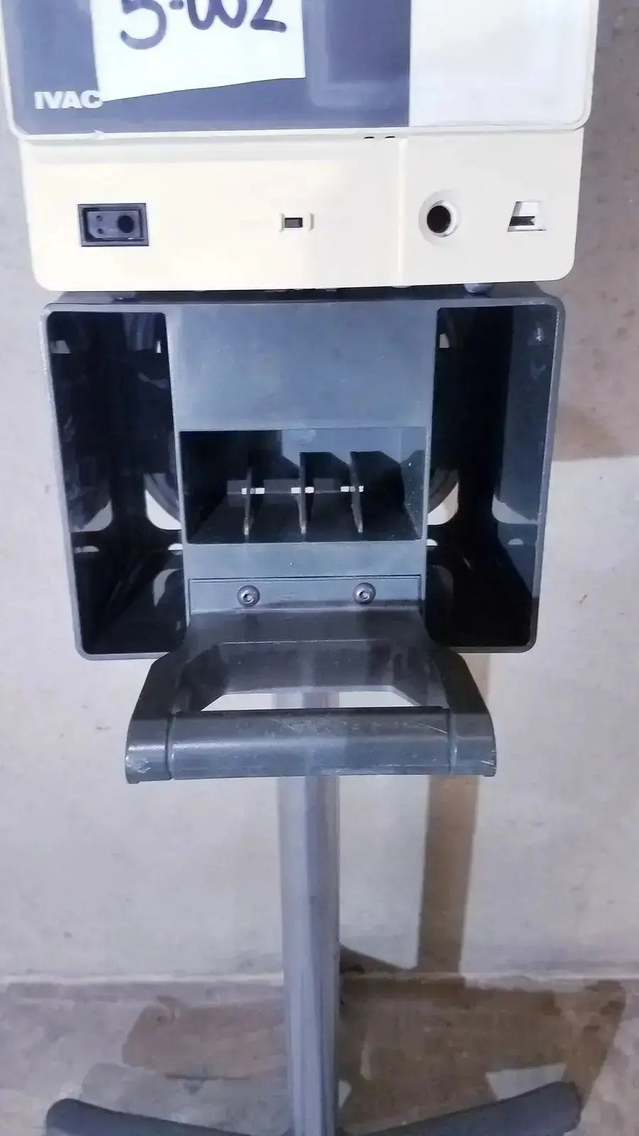 IVAC Corporation Vital Check 4200 With Stand Vital Signs Monitor, second-hand product photo 3