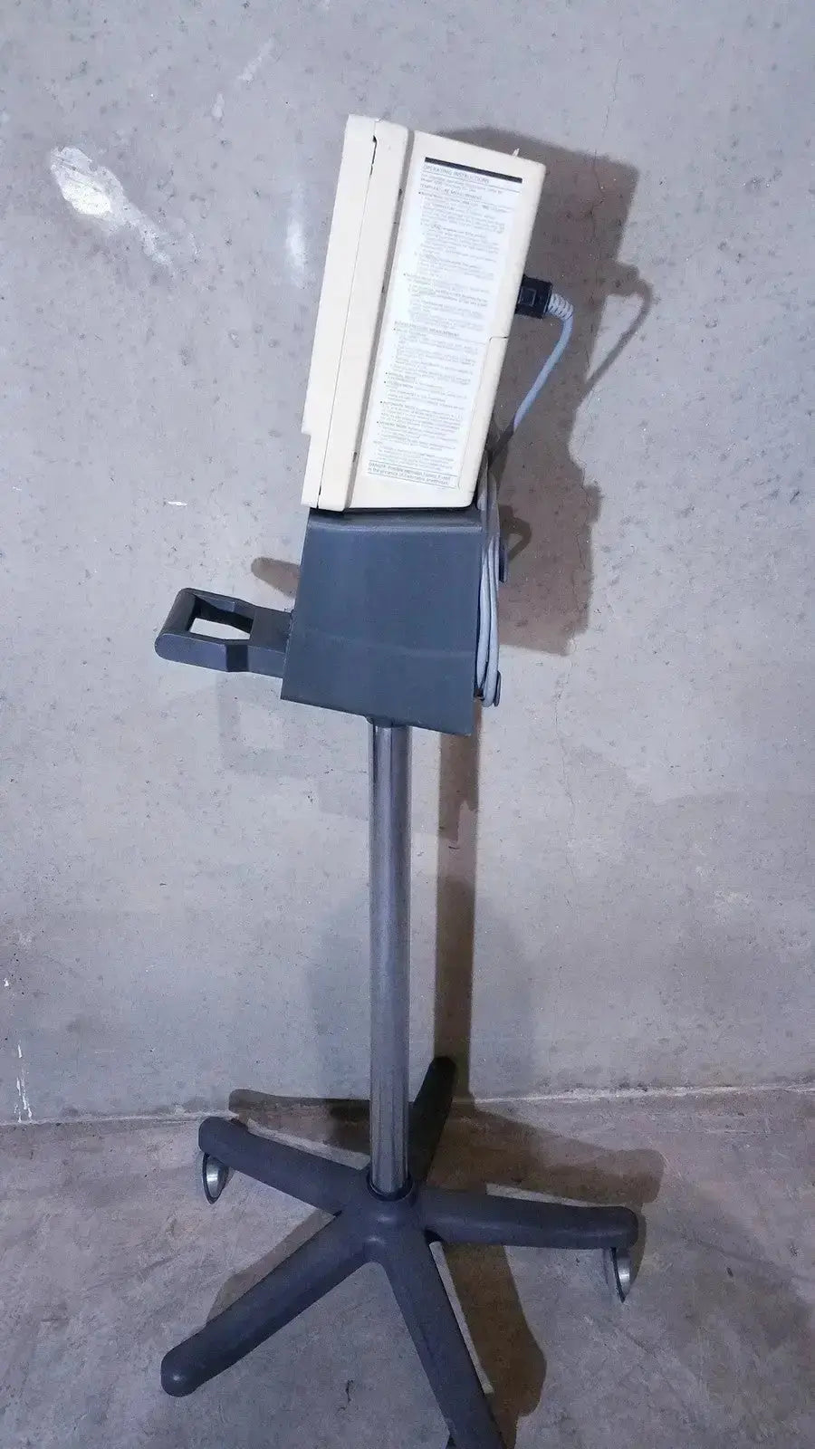 IVAC Corporation Vital Check 4200 With Stand Vital Signs Monitor, second-hand product photo 9