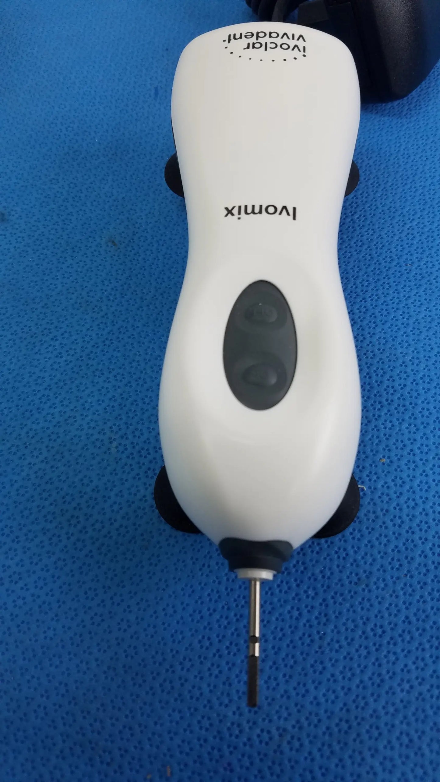 Ivoclar Vivadent Ivomix Vibrating Mixer With Adapter Charger and Box Vibrating Mixer, second-hand product photo 6