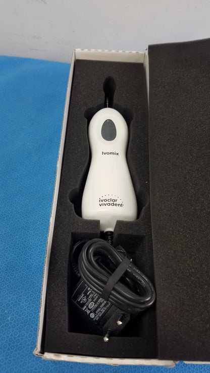 Ivoclar Vivadent Ivomix Vibrating Mixer With Adapter Charger and Box Vibrating Mixer, second-hand product photo 4