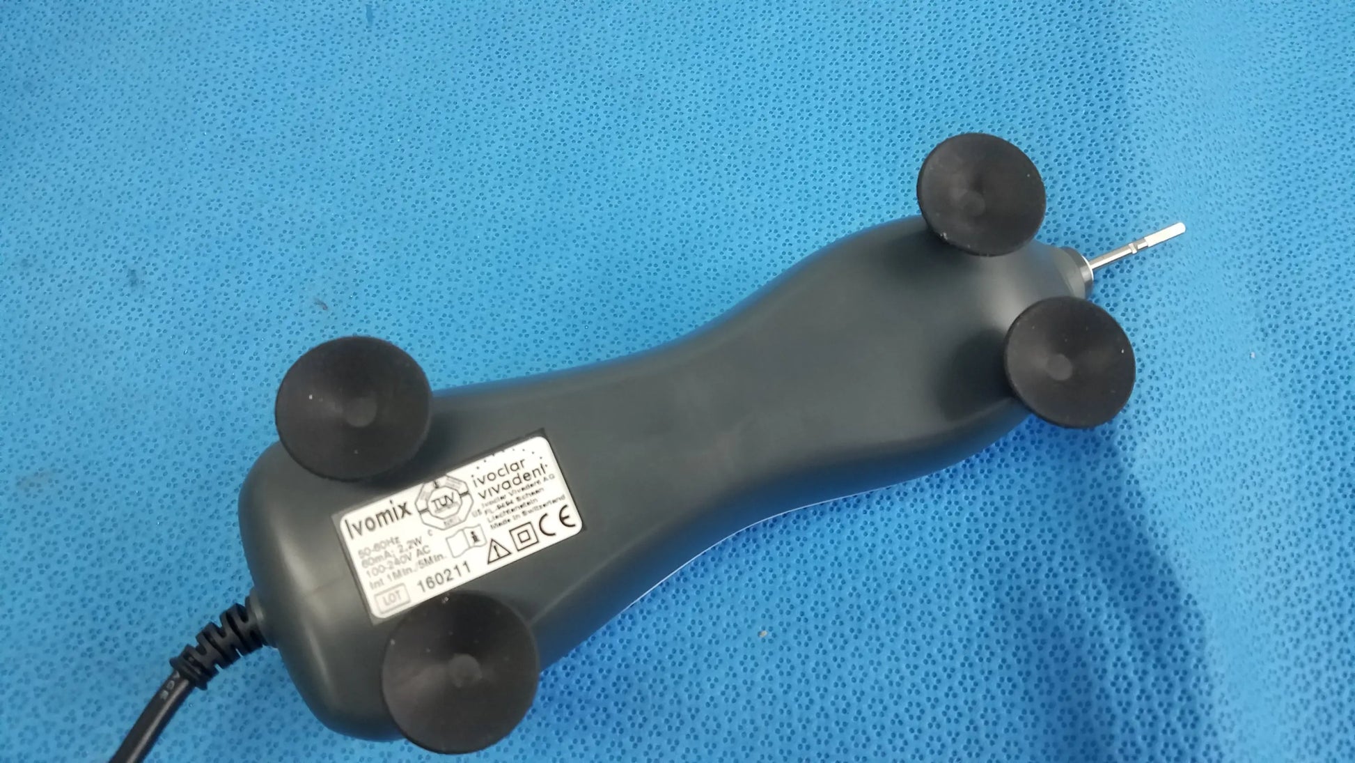 Ivoclar Vivadent Ivomix Vibrating Mixer With Adapter Charger and Box Vibrating Mixer, second-hand product photo 8