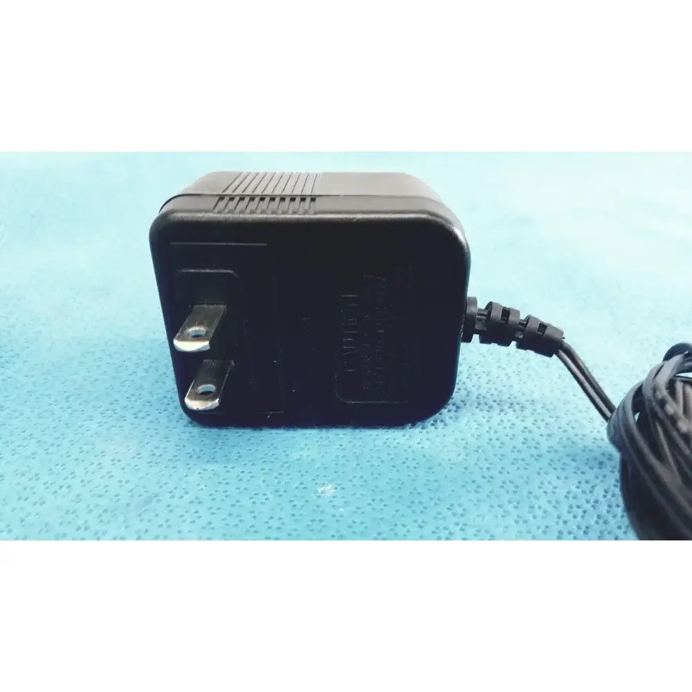 JAMECO RELIAPRO Plug-In Class 2 Transformer Input 120 VAC Model # DCU060120 Plug-In Transformer, second-hand product photo 4