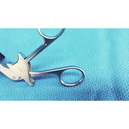 Jarit 610-140 Roto-Lok stainless steel clamp with a curved ergonomic handle and distinctive u-shaped steel blade