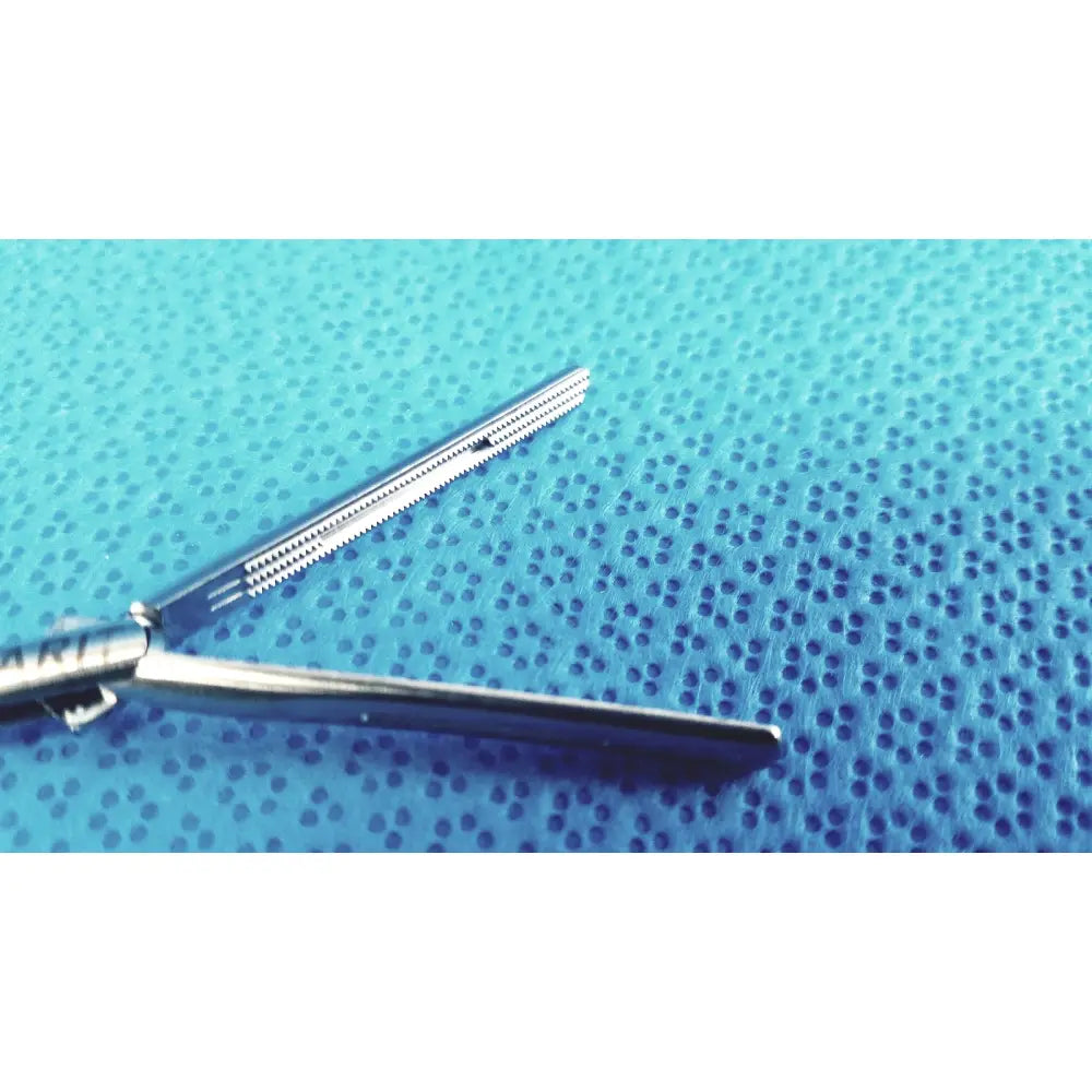 Jarit 610-140 roto-lok stainless steel surgical scissors with serrated blades and polished metallic finish