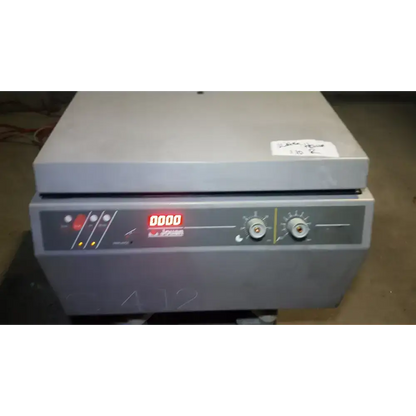 Jouan C412 Bench top Centrifuge Benchtop Centrifuge, as-is (for parts) product photo 6