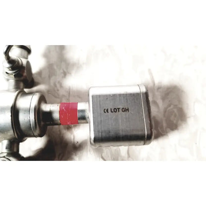 Silver metallic valve with red band and engraved ce lot gh marking on karl storz 28128 diagnostic arthro sheath